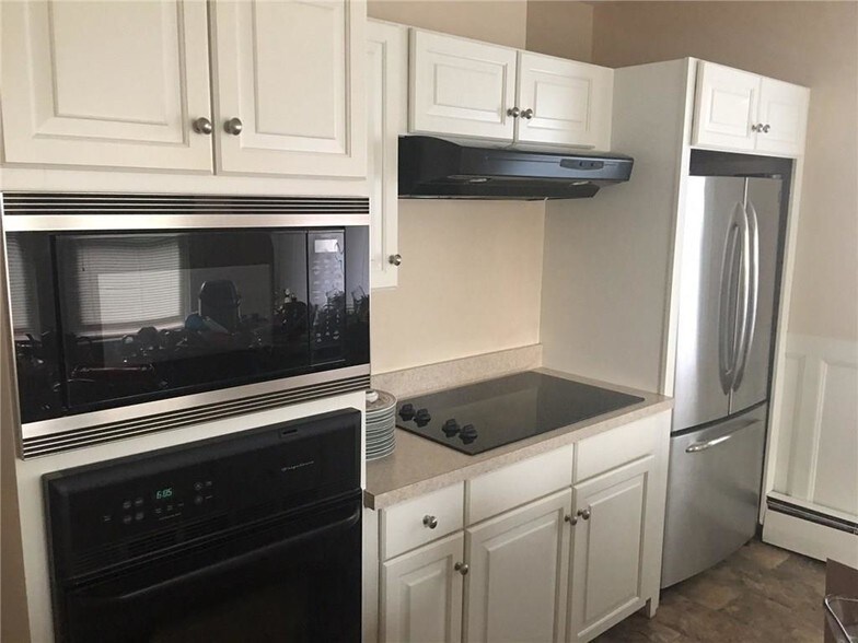 More Photos Of 380 Taunton Ave, East Providence Restaurant For Sale
