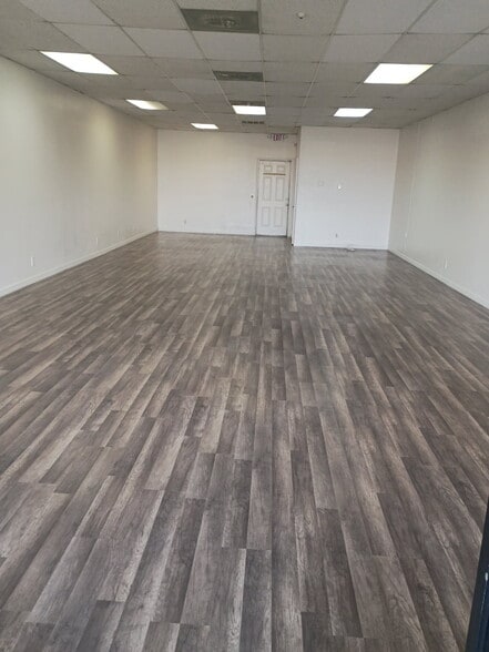 More Photos Of 15885-100 Main St, Hesperia Unknown For Lease