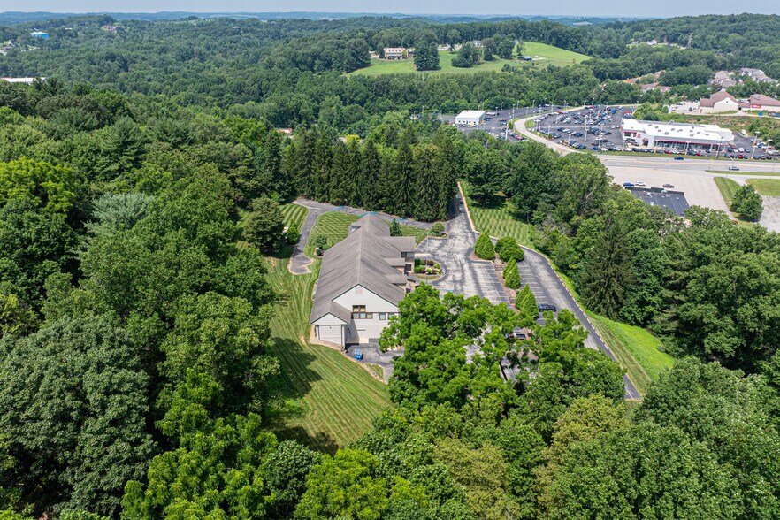 More Photos Of 220 Megawatt Ln, Greensburg Office For Sale