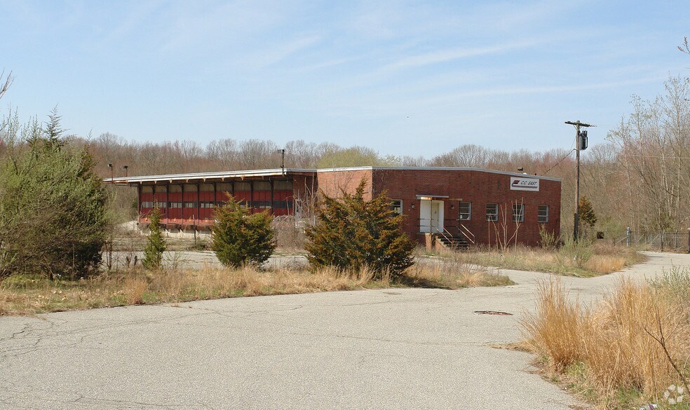 More Photos Of 124 Route 2, Preston Truck Terminal For Lease