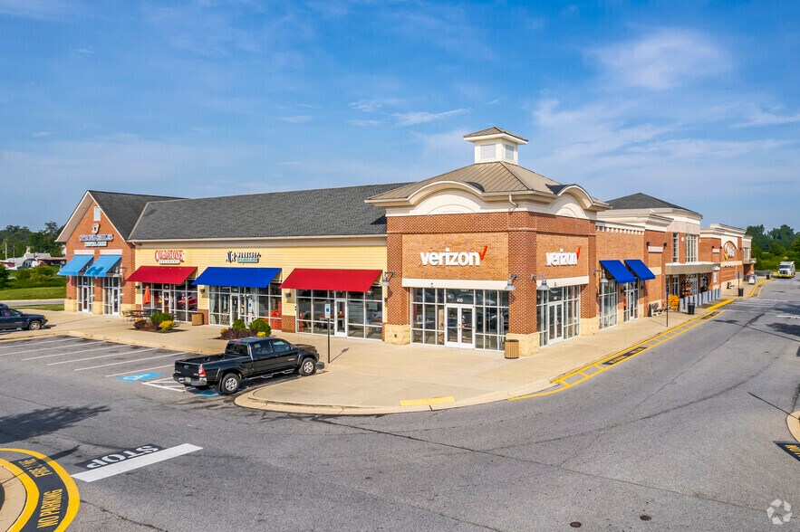 More Photos Of 3-15 Lee Airpark Dr, Edgewater Unknown For Sale