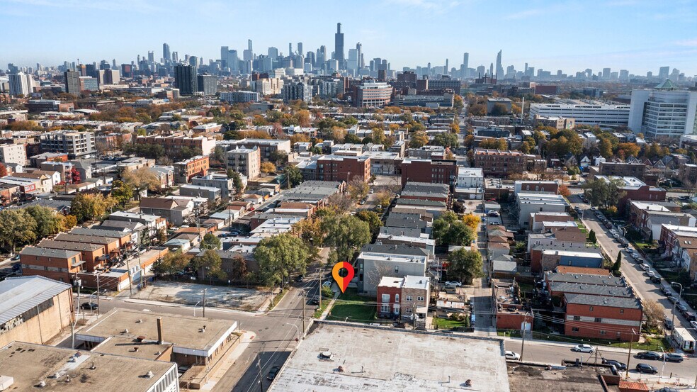 More Photos Of 1001 Campbell ave, Chicago Land For Sale