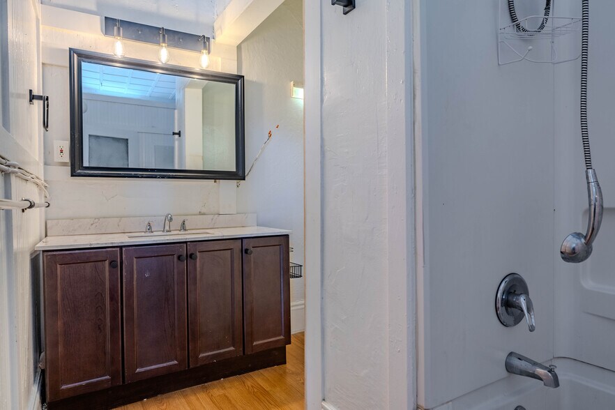 More Photos Of 245 Broad St, Rome Storefront For Sale