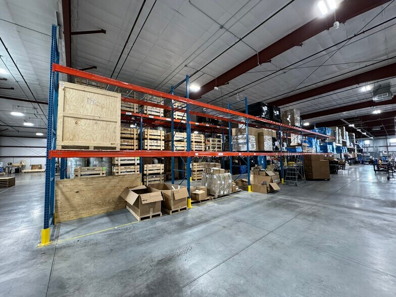 More Photos Of 100 E Kelso Rd, Kaukauna Manufacturing For Lease