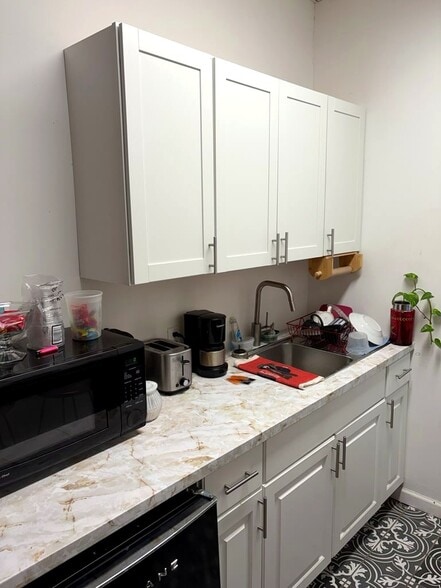 More Photos Of 450 1st St, Hoboken Apartments For Lease