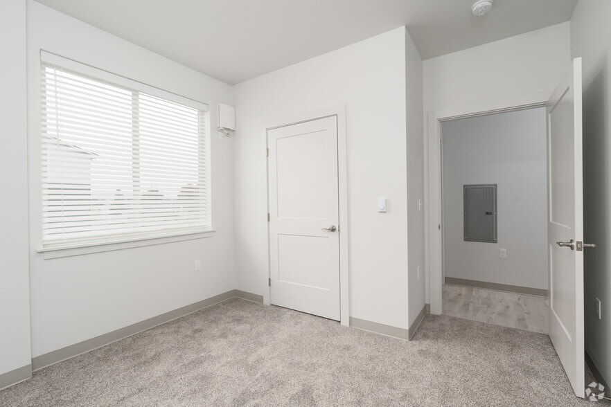 More Photos Of 15922 E Valleyway Ave, Spokane Valley Apartments For Sale