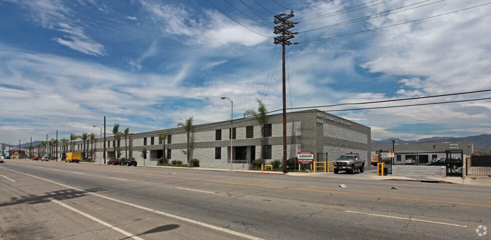 More Photos Of 9800-9864 Glenoaks Blvd, Sun Valley Flex For Sale