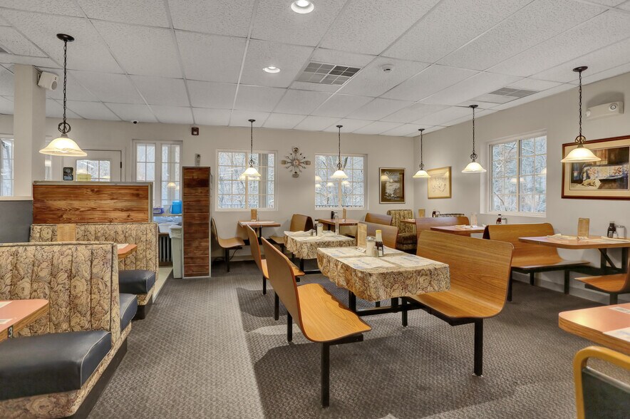 More Photos Of 2212 Centre Tpke, Orwigsburg Restaurant For Sale