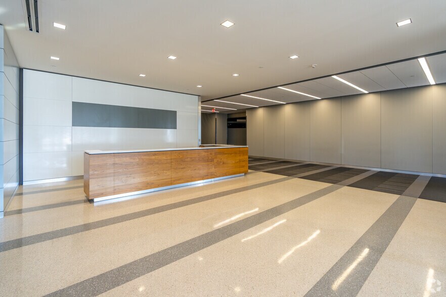 More Photos Of 4700 N Hanley Rd, Berkeley Office For Lease