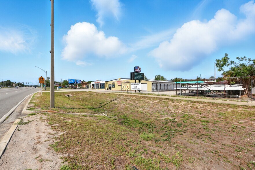 More Photos Of 110 N State Road 19, Palatka Auto Repair For Sale