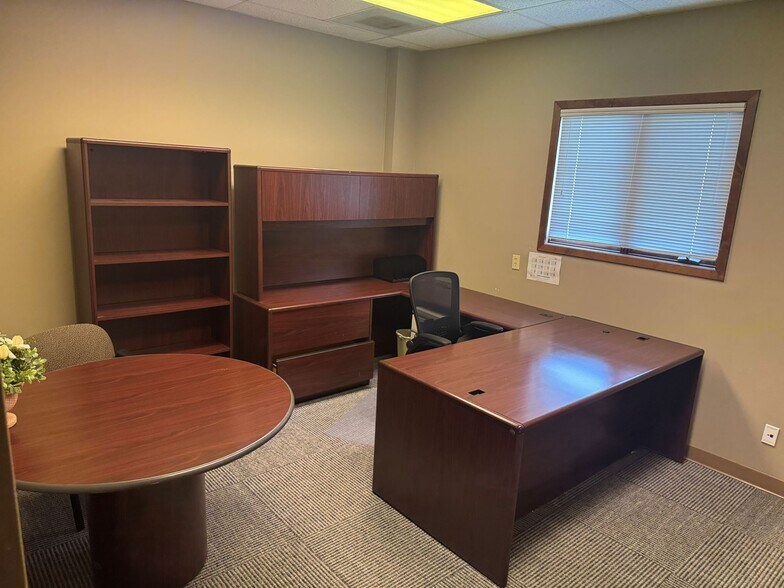 More Photos Of 2709 McGraw Dr, Bloomington Office Residential For Sale