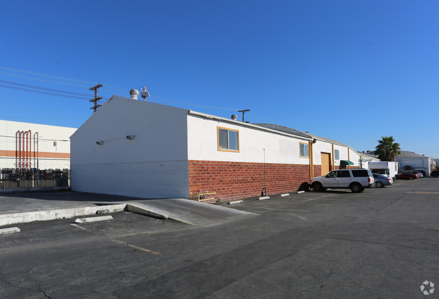 Primary Photo Of 2800-2932 E 54th St, Vernon Warehouse For Lease