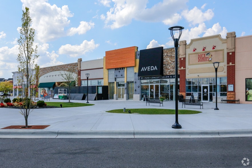 More Photos Of 5515-5805 Deerfield Blvd, Mason Storefront For Lease