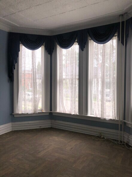 More Photos Of 20 W Central Ave, Delaware Office For Lease