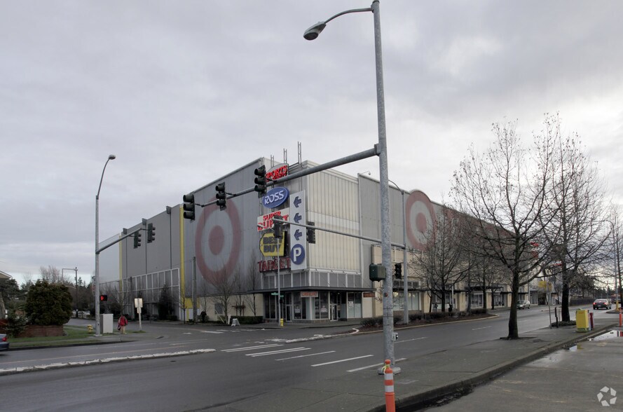 More Photos Of 300-500 NE Northgate Way, Seattle Unknown For Lease