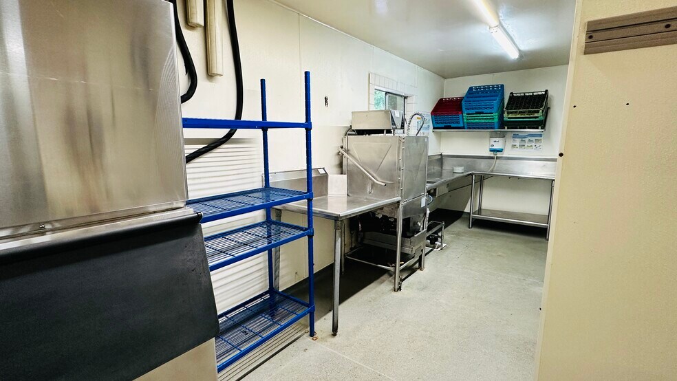 More Photos Of 54905 N Circle Dr, Idyllwild-Pine Cove Restaurant For Sale