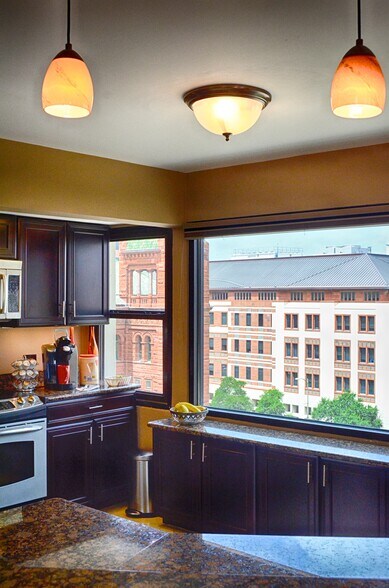 More Photos Of 126 E Main Plz, San Antonio Apartments For Sale