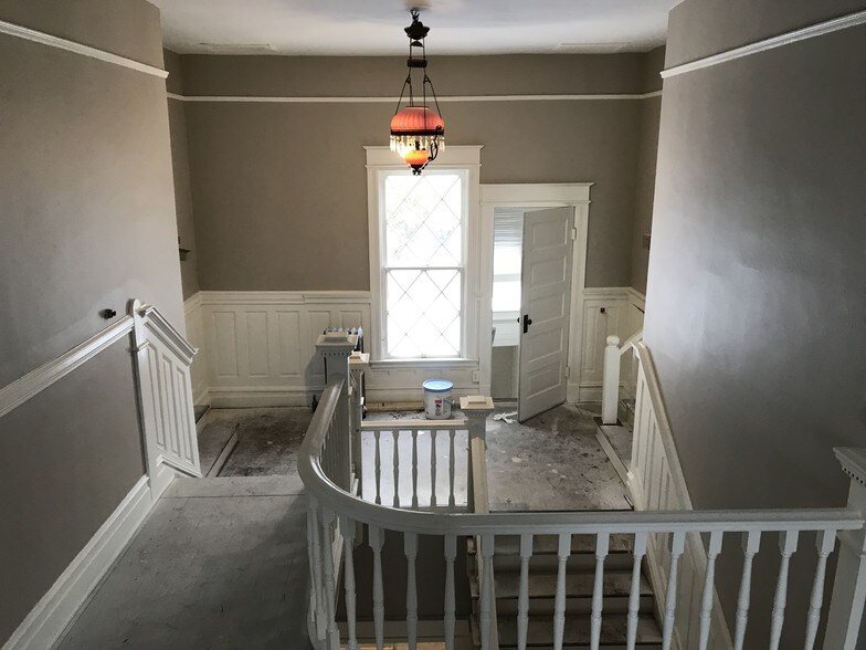 More Photos Of 331 S Washington St, Shelby Coworking Space