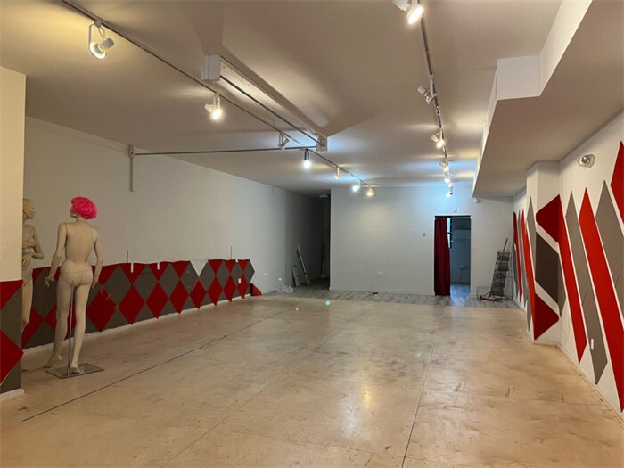 More Photos Of 5 Bond St, Great Neck Storefront Retail Office For Lease