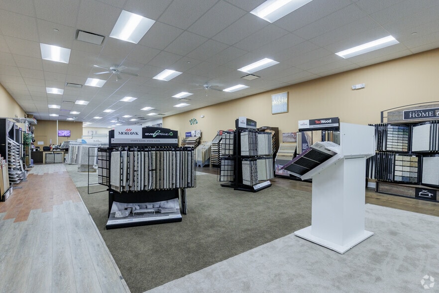 More Photos Of 403-405 W Pleasantview Ave, Hackensack Light Manufacturing For Sale