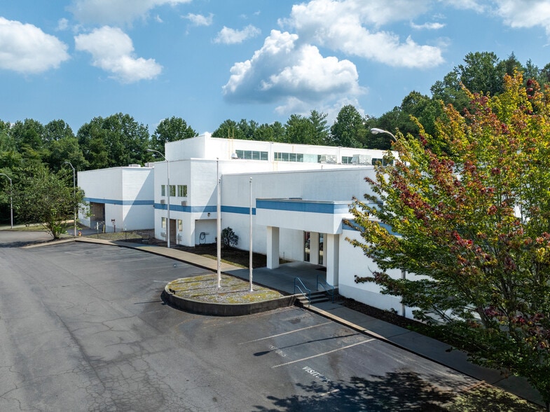More Photos Of 230 Sardis Rd, Asheville Distribution For Sale