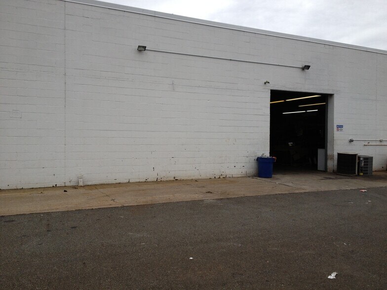 More Photos Of 22 Spielman Rd, Fairfield Light Manufacturing For Lease