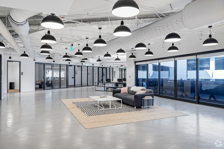 More Photos Of 3000 S Robertson Blvd, Los Angeles Loft Creative Space For Sale