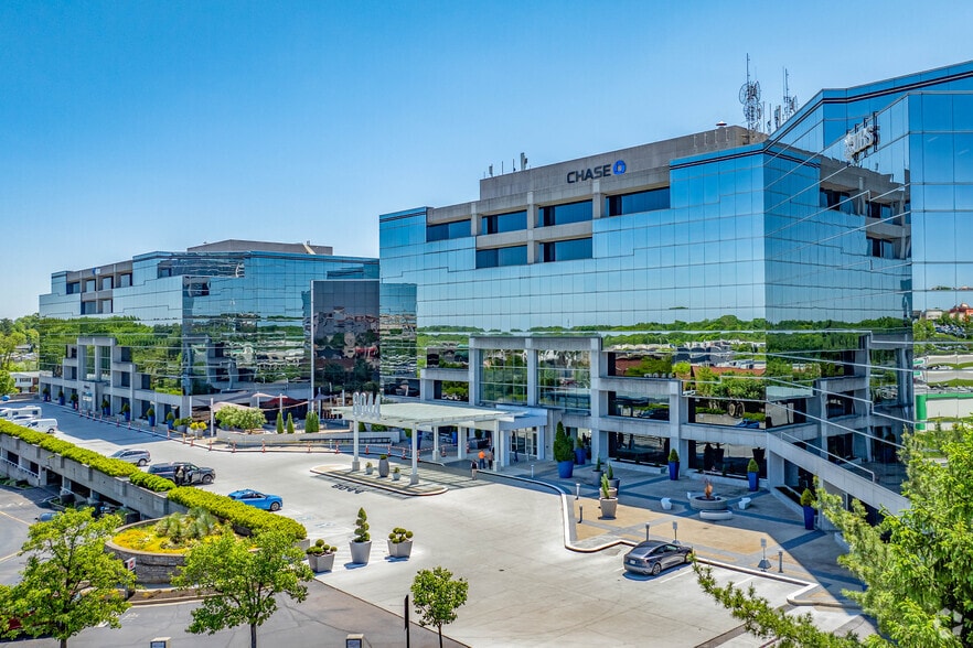 More Photos Of 8044 Montgomery Rd, Cincinnati Coworking Space