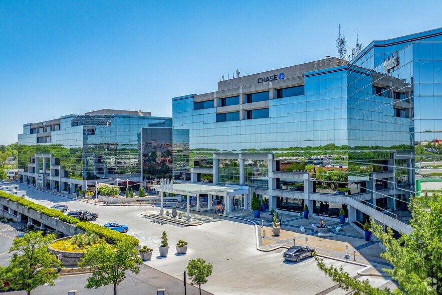 More Photos Of 8044 Montgomery Rd, Cincinnati Coworking Space