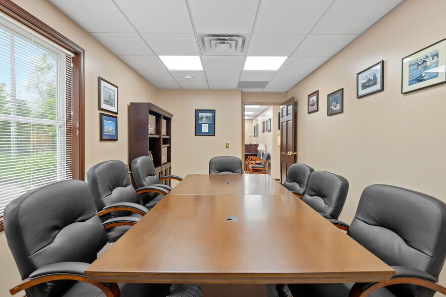 More Photos Of 30 Bolton Ln, West Creek Light Distribution For Sale