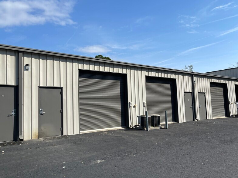 More Photos Of 6342 NW 18th Dr, Gainesville Light Manufacturing For Lease