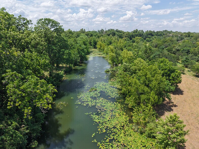 More Photos Of 1801 Uhland Rd, San Marcos Lodge Meeting Hall For Sale