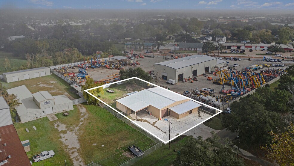 More Photos Of 6933 Olson Ln, Pasadena Service For Sale