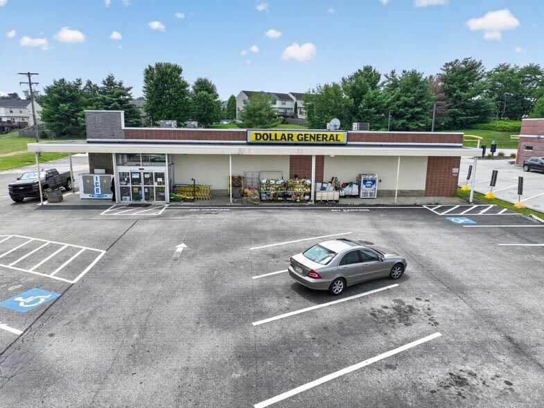 More Photos Of 410 N Queen St, Littlestown Freestanding For Sale