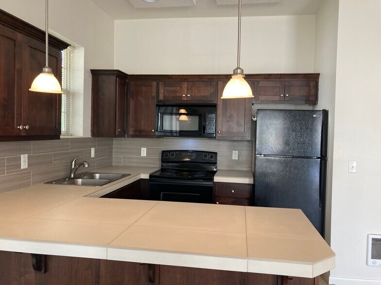 More Photos Of 3324 SE 11th Ave, Portland Apartments For Sale