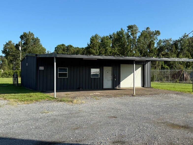 Primary Photo Of 23740 I-10, Vidor Industrial For Sale