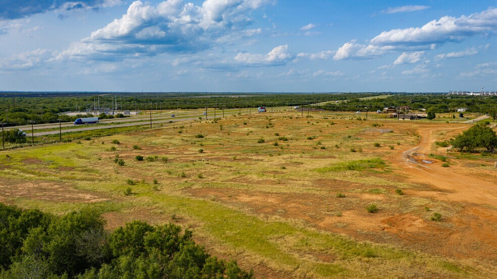 More Photos Of 175 County Road 1151, Pearsall Land For Sale