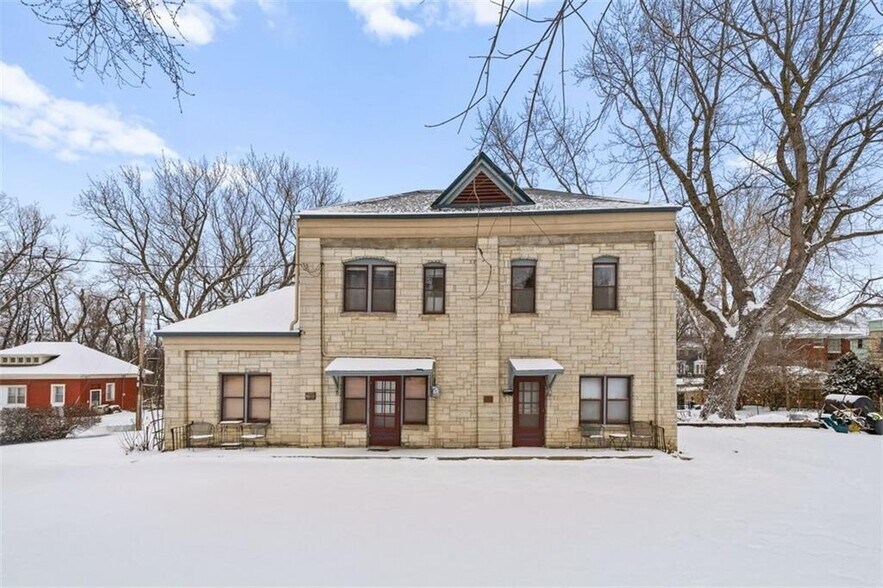 More Photos Of 809 Hall St, Saint Joseph Hospitality For Sale