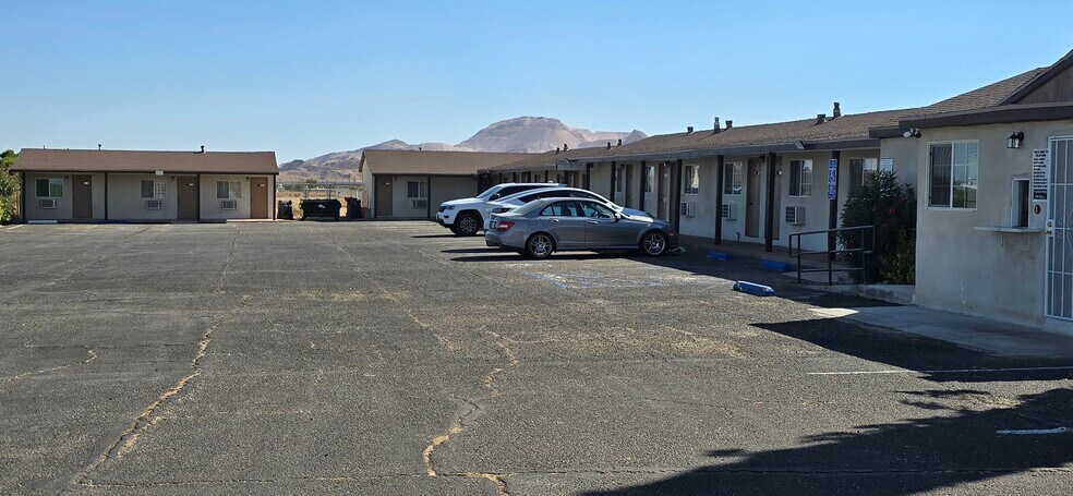 More Photos Of 2128 State Highway 58 Business Route E, Mojave Hotel For Sale
