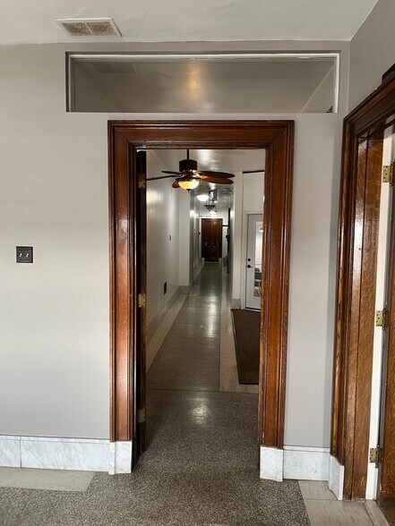 More Photos Of 45 E Loucks St, Sheridan Office For Lease