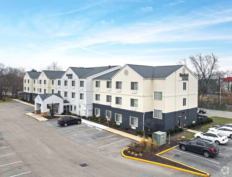 5220 W Southern Ave, Indianapolis, IN 46241 Hotel For Sale