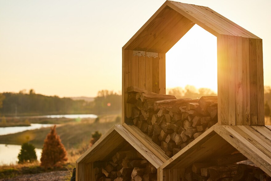 More Photos Of 1583 Spring Bay Rd, Spring Bay Hotel For Sale