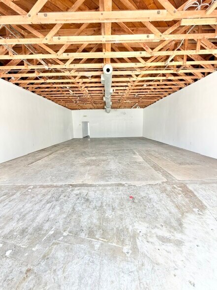 More Photos Of 1446 S Robertson Blvd, Los Angeles Storefront For Lease