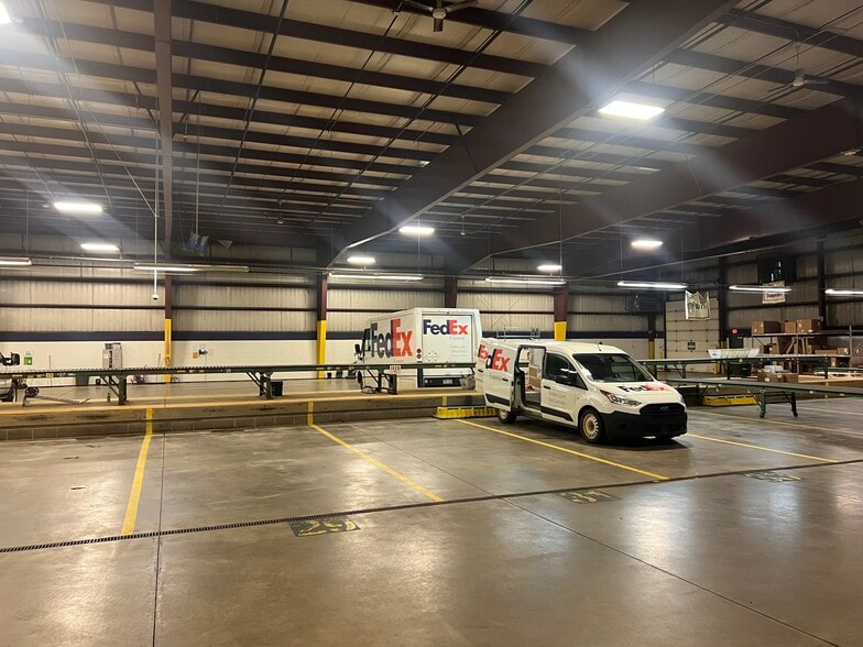 More Photos Of 3017 W 17th St, Erie Warehouse For Sale