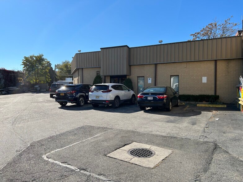 Primary Photo Of 1370 Frankton St, Rosedale Industrial For Lease