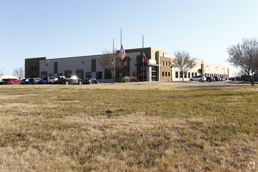 More Photos Of 1700 Science Pl, Rockwall Office For Sale