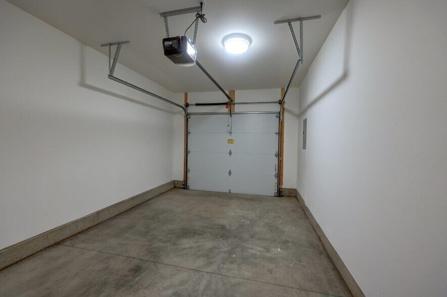 More Photos Of 740 Avenue G, Seaside Apartments For Sale