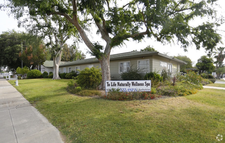 More Photos Of 2920 H St, Bakersfield Medical For Lease