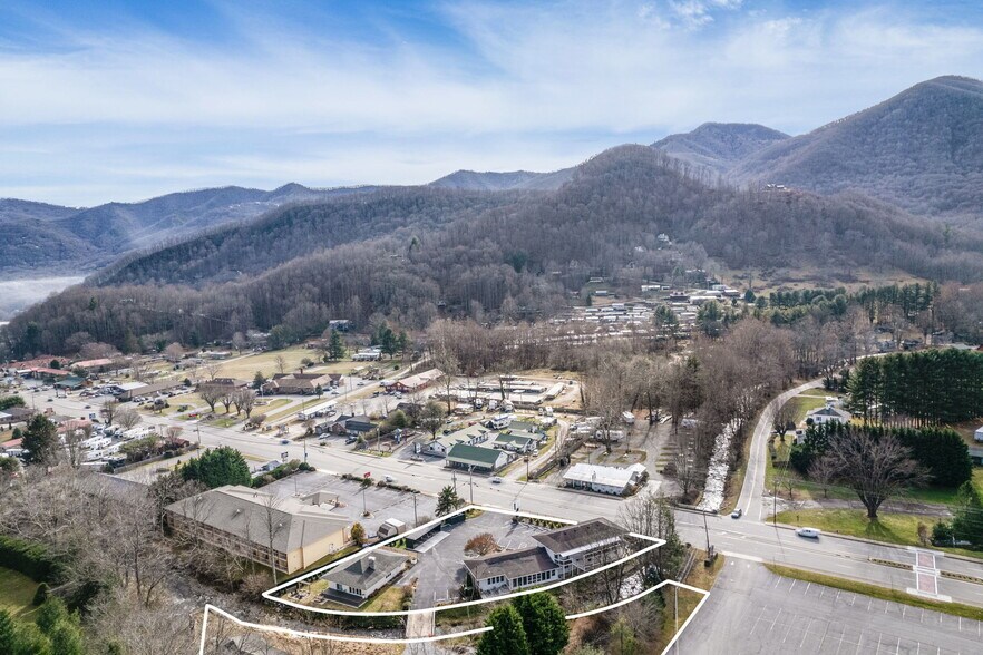 More Photos Of 4102 Soco Rd, Maggie Valley Hotel For Sale