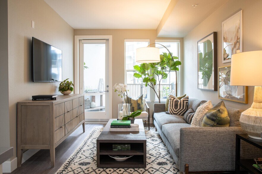 More Photos Of 3675 T St, Sacramento Apartments For Lease